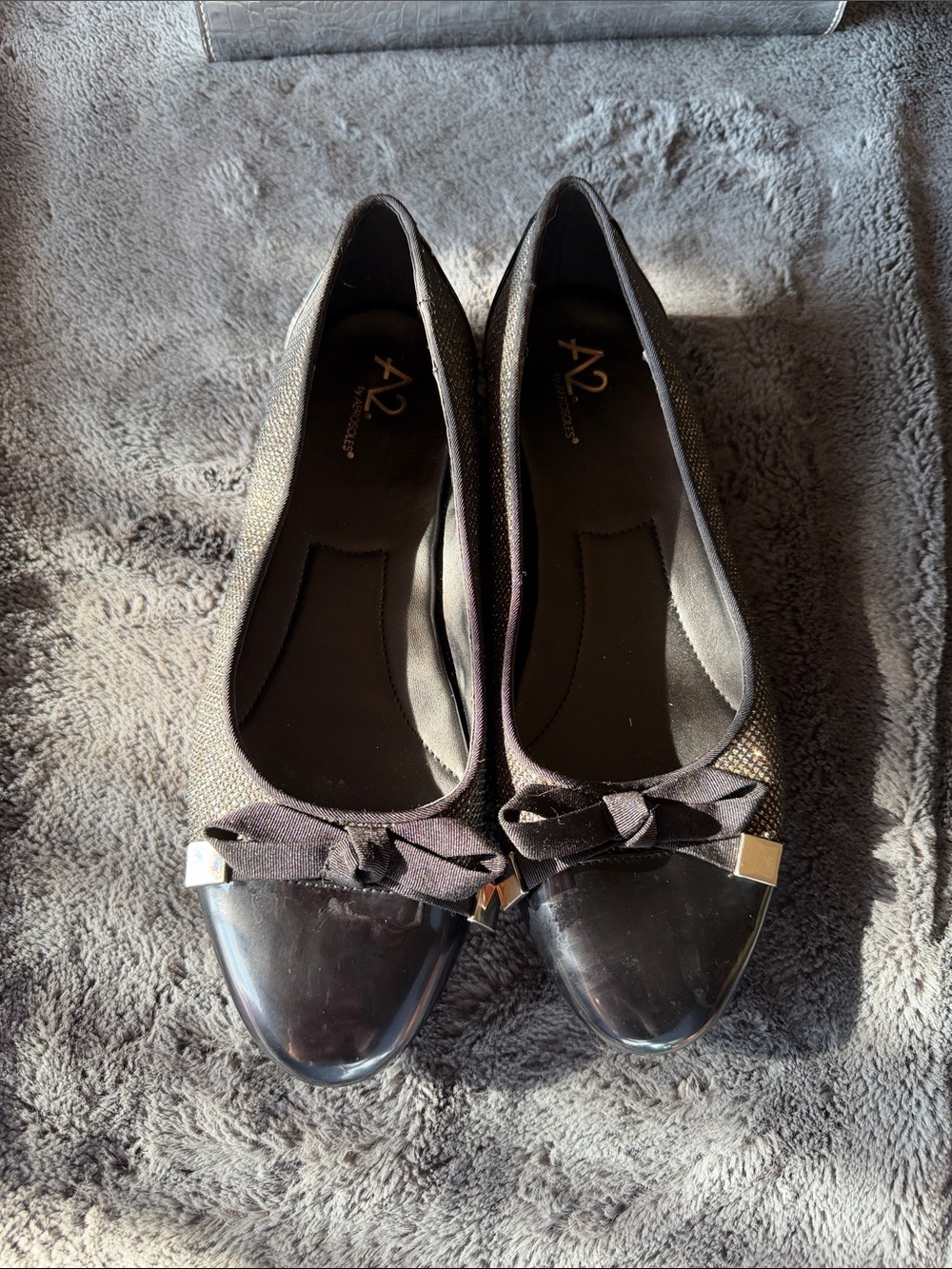 A2 By Aerosoles Black Textured Cap-Toe Bow Flats